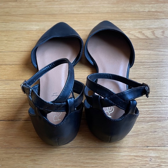 Refresh Black Ballerina Flats with Ankle Straps Size 8.5. Worn Once, Like New - Picture 3 of 5